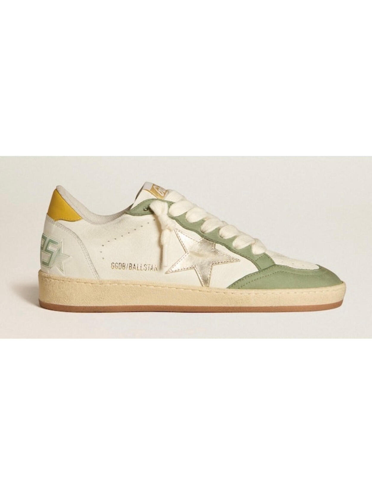 Golden Goose Ball Star Sneakers(Please Request Your Size Before Purchasing)